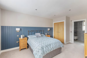 Photo 17- click for photo gallery